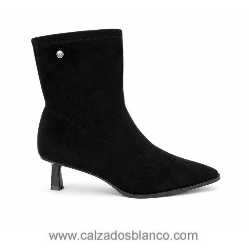Isteria 1307 Negro  105-0114 