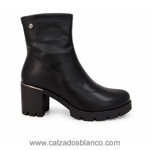 Isteria 1359 Negro  105-0137 