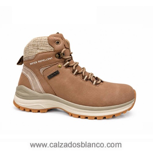 Bota WR 302 Montaña Arena  105-0138 
